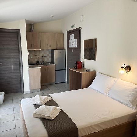Anna Rooms Nea Vrasna Exterior foto